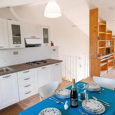 Apartamento Welcoming In With Garden